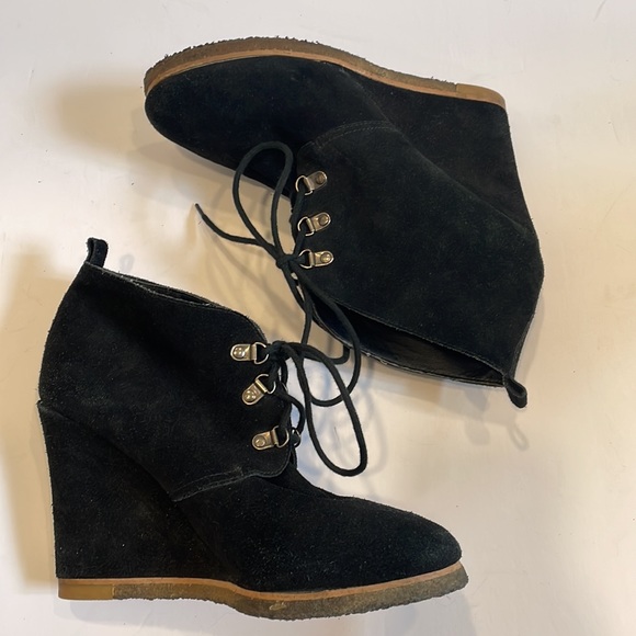 STEVE MADDEN Tanngoo Suede Wedge Lace Up Booties size 9 - Picture 7 of 11